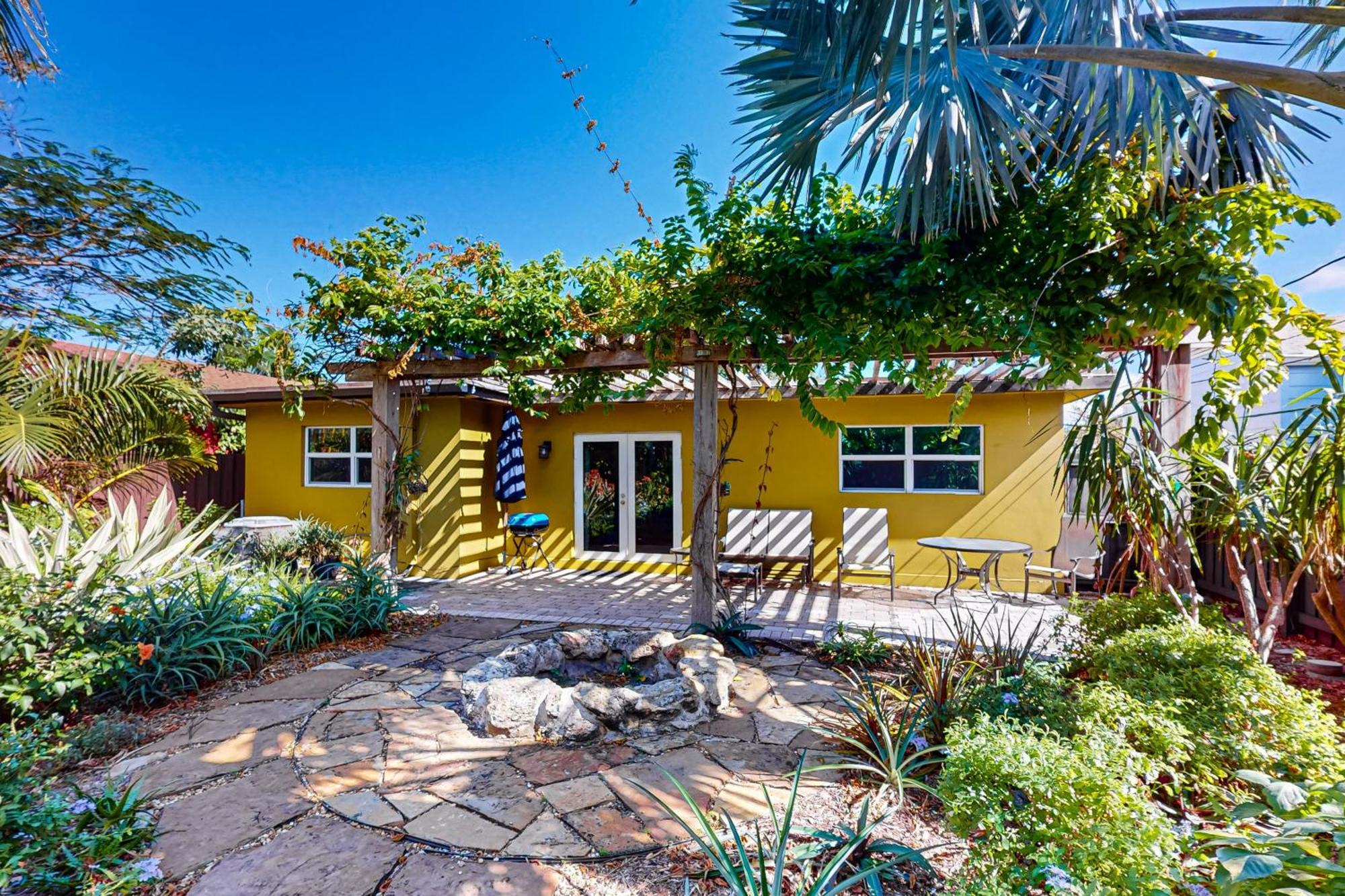 Breezy Ocean Escape Villa Lake Worth Beach Exterior photo